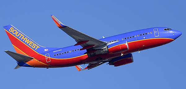 Southwest Boeing 737-7H4 N269WN, Phoenix Sky Harbor, December 22, 2014